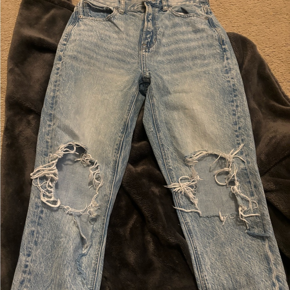 American Eagle Outfitters Light Blue Distressed Straight Leg Jeans